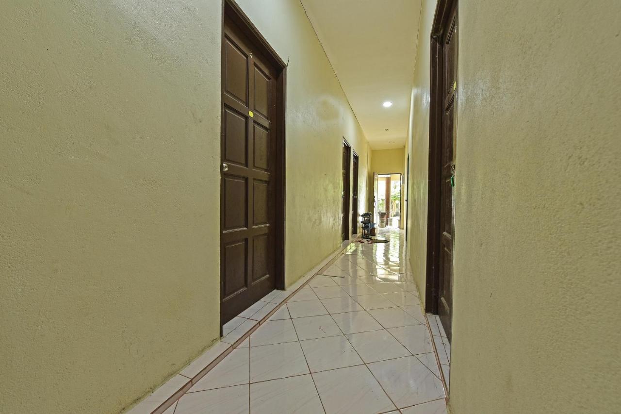 Oyo 90596 Casaria Inn Paka Exterior photo